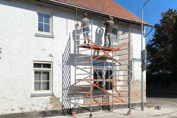 Ravalement technique de façade avec enduit protecteur